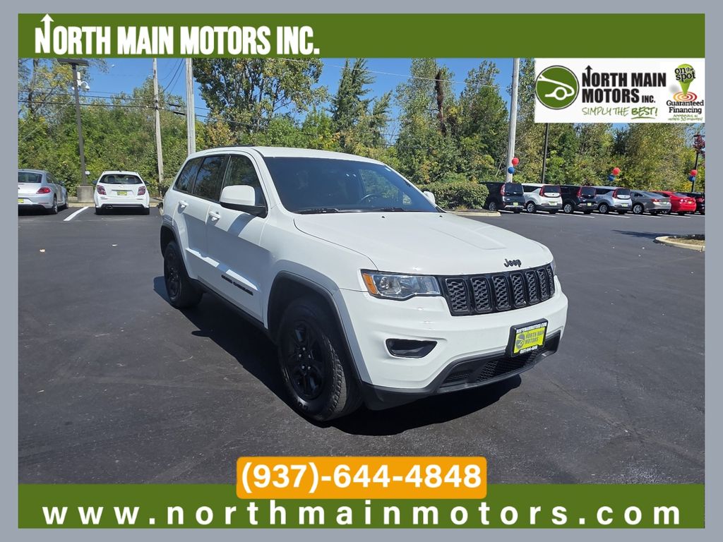 2017 Jeep Grand Cherokee Laredo's photo