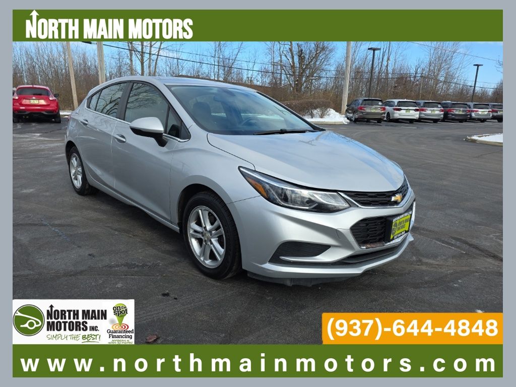 2017 Chevrolet Cruze LT's photo