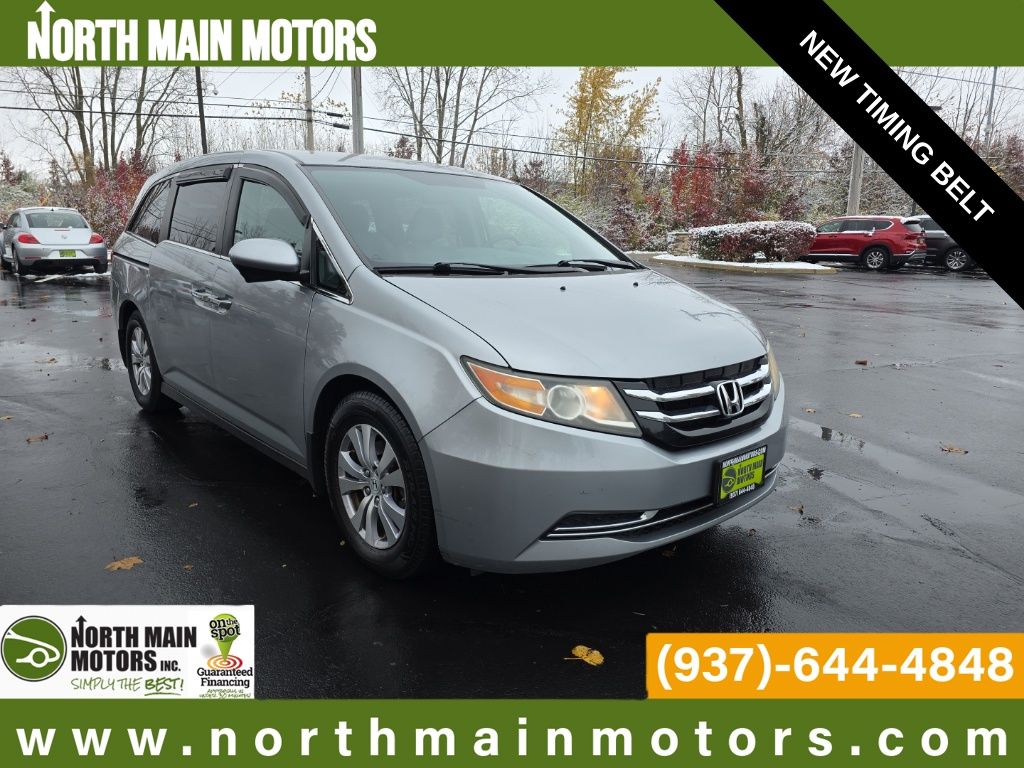 2016 Honda Odyssey SE's photo