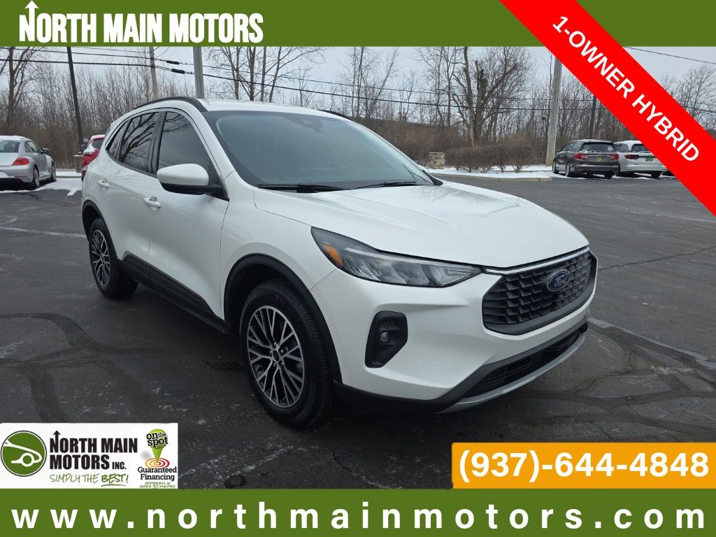 2024 Ford Escape PHEV's photo