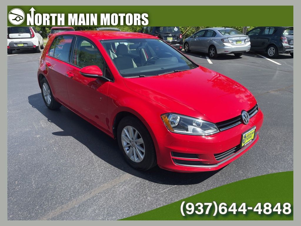 2016 Volkswagen Golf TSI S 4-Door's photo