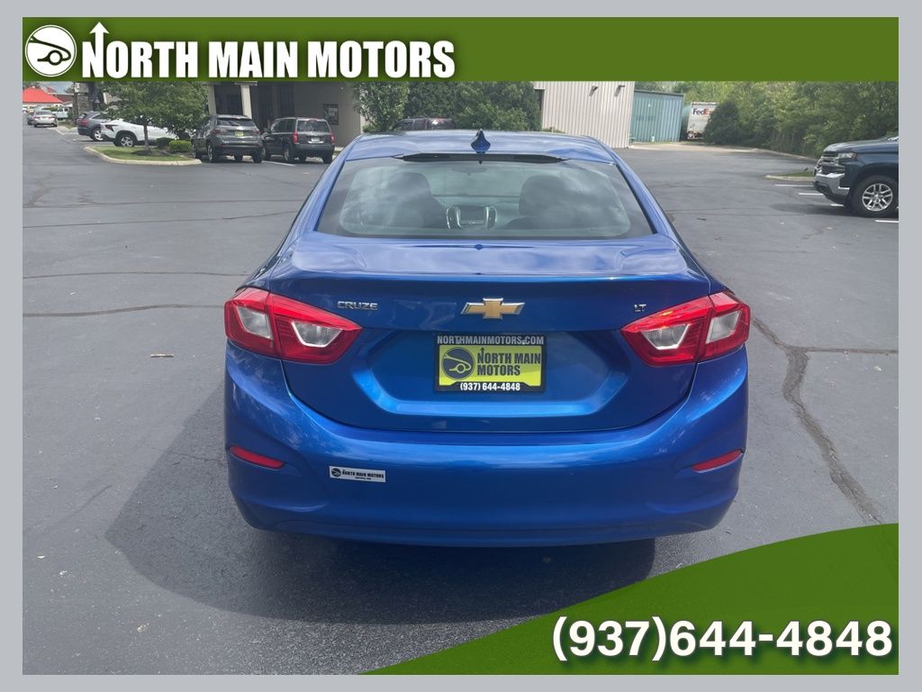 2017 Chevrolet Cruze LT Auto's photo