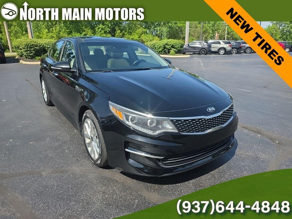 2017 Kia Optima EX AT's photo