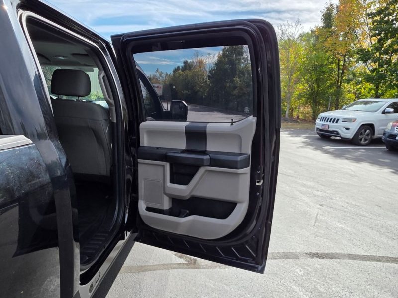 01011e8f-7f0d-4f3e-bde9-a83f57093e2e