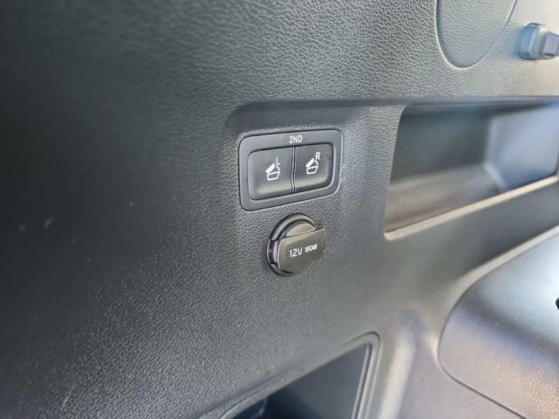 03d849e6-f03c-43b5-8e9b-2d470c8878b1