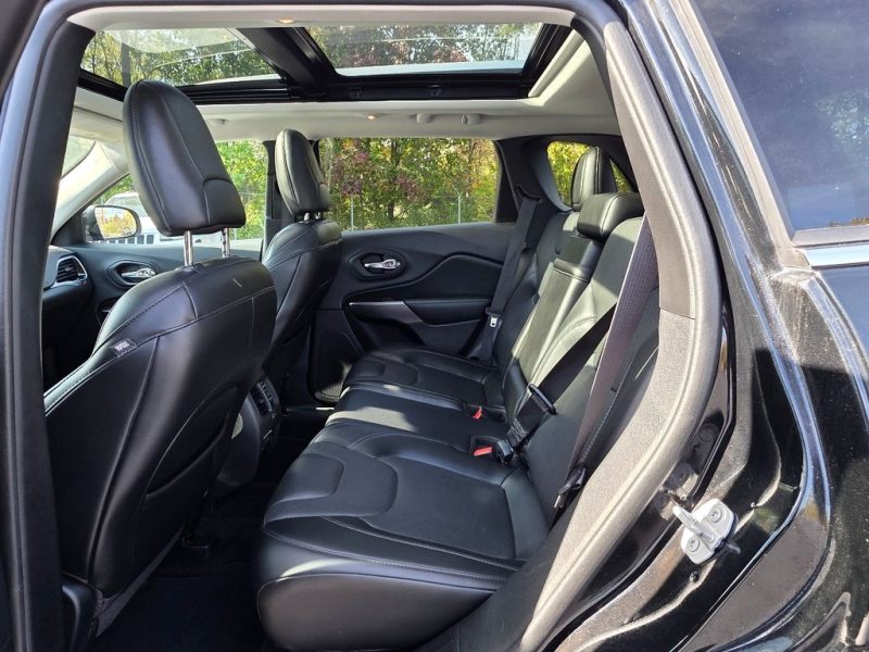 3b916d08-fd6a-459f-983f-8aa0eaa7b91b