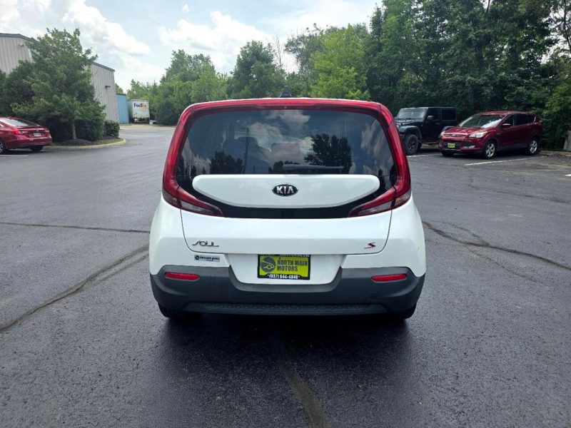 8a583902-3731-4702-aa41-2afaceef3ab5