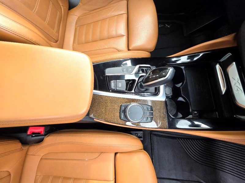 8d942583-65b1-4d3f-9bf6-59ea4d4b1b72