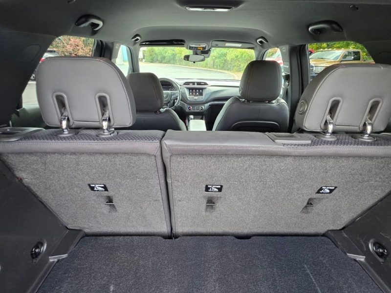 951d00b5-9ca9-49ba-a160-737ddd438992