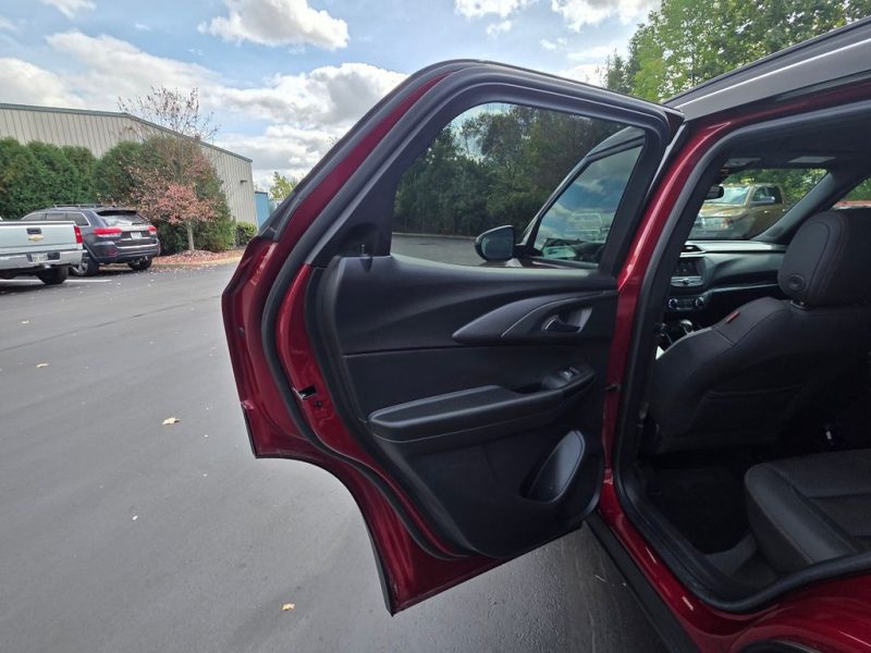 9b8f816a-8e10-4c4c-b2bd-7faf7f8d4789