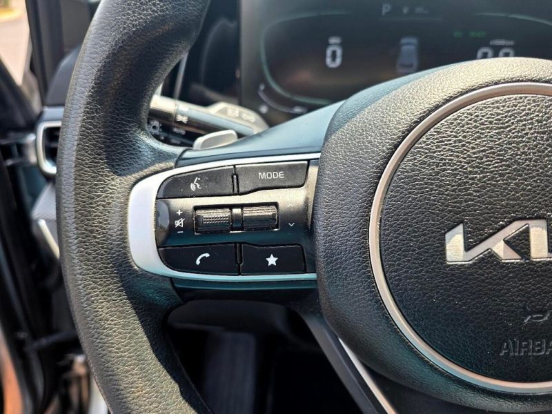 ccaeec9d-e112-4052-9aeb-3c3285489b51