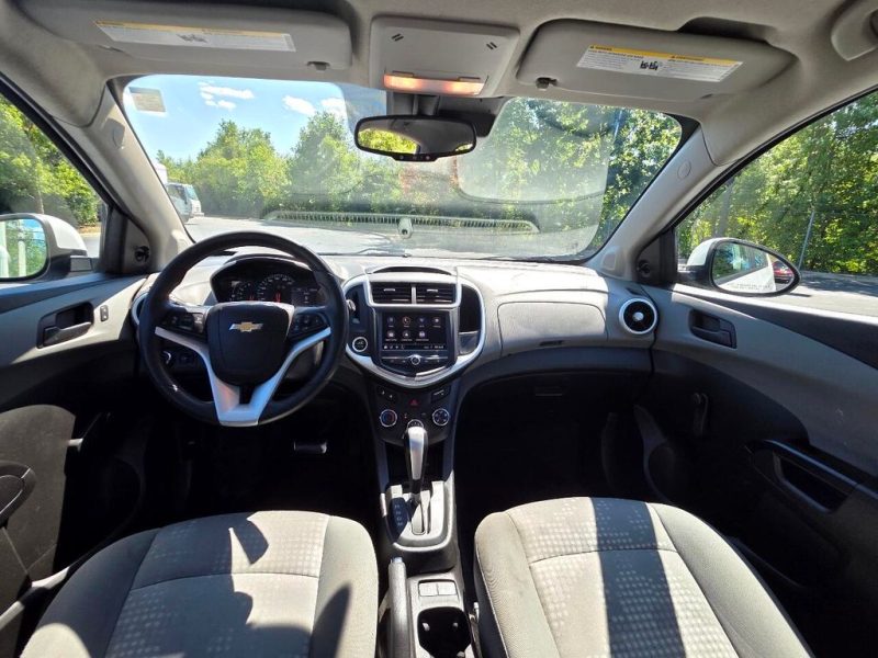 d1031ec3-2416-4216-acbb-c3551e6c3815