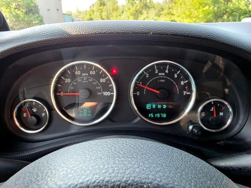 e313feb7-b7cc-4547-904f-5718c0d5be3b