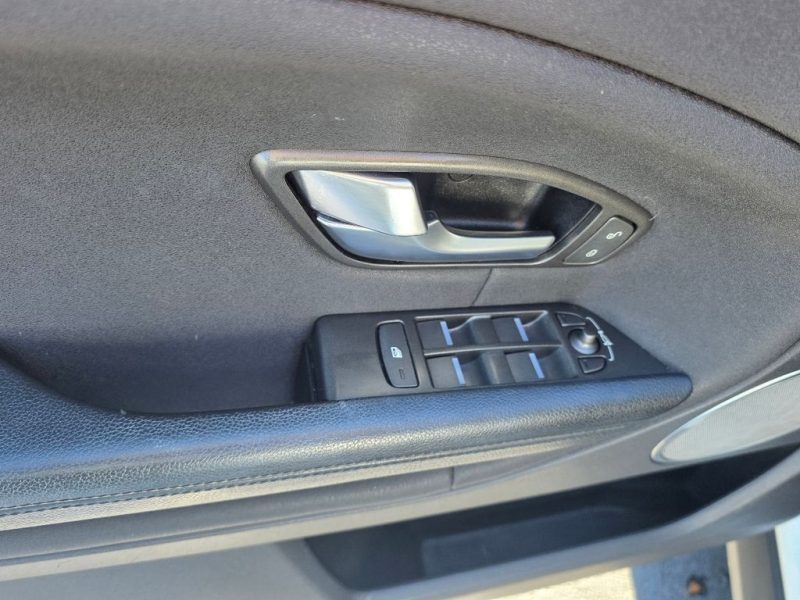 e5da6b5e-5c51-4a3e-b6f4-f02609125589