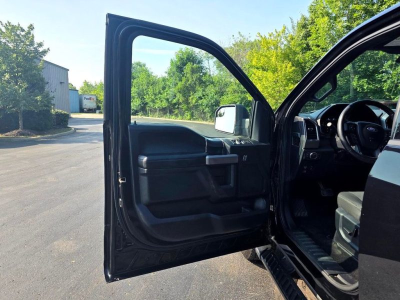 eaeec144-fc3a-403b-a193-e843a0544103