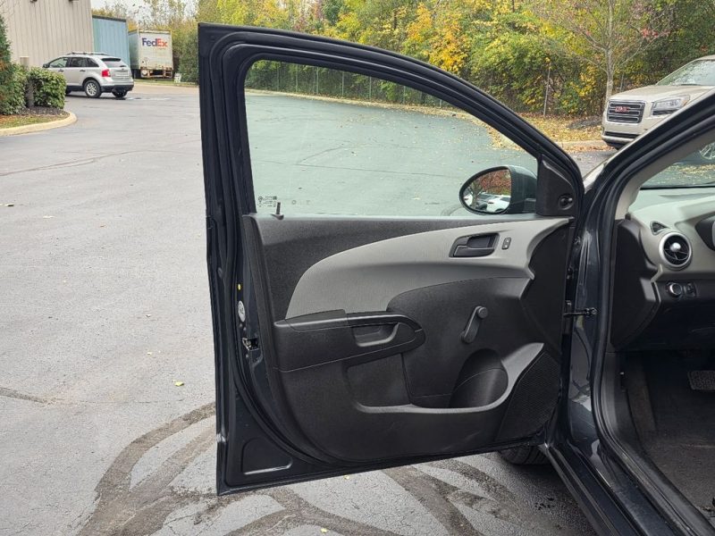 f412a41a-77c4-479b-8a15-97c6154e423b