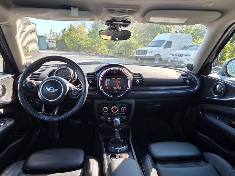 fcb41771-9997-4243-8c3c-6c39083bdc22